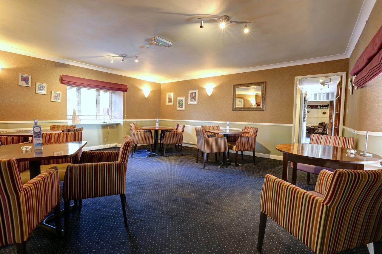 Manor Court Hotel Carnaby Eksteriør billede