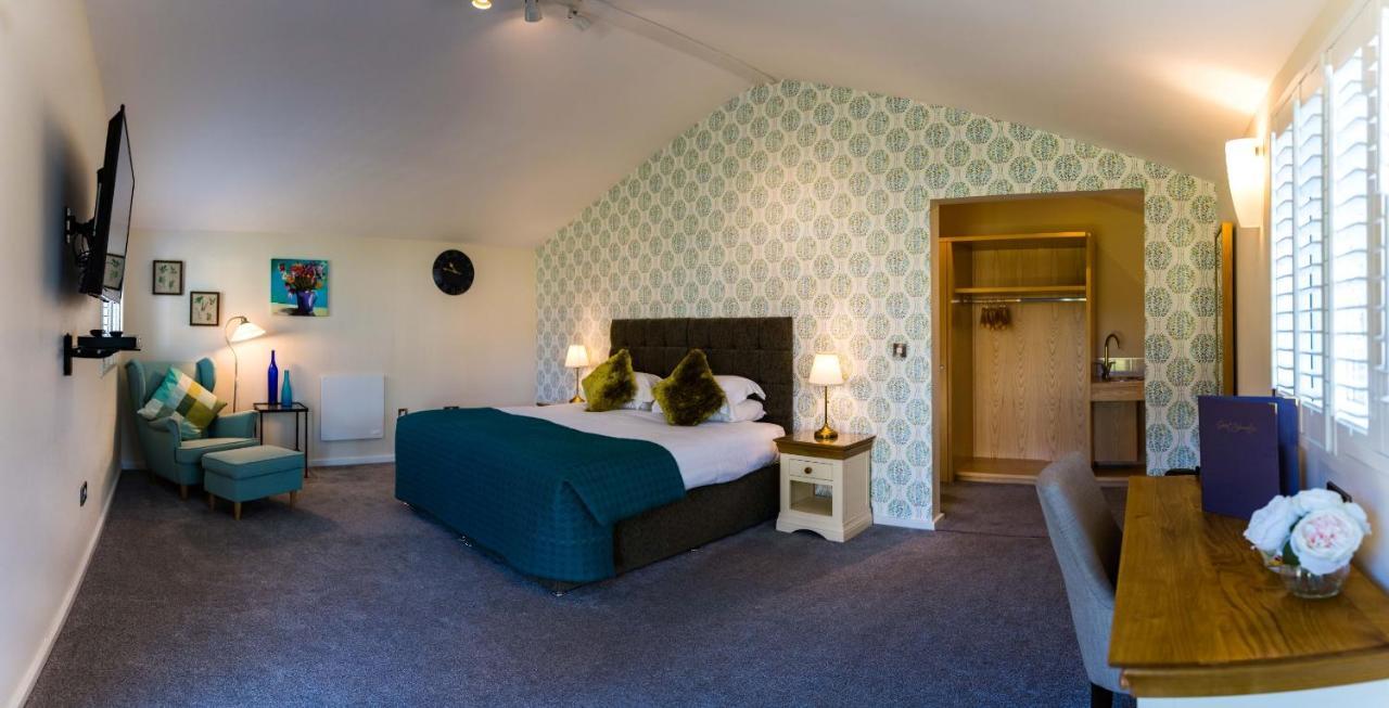Manor Court Hotel Carnaby Eksteriør billede